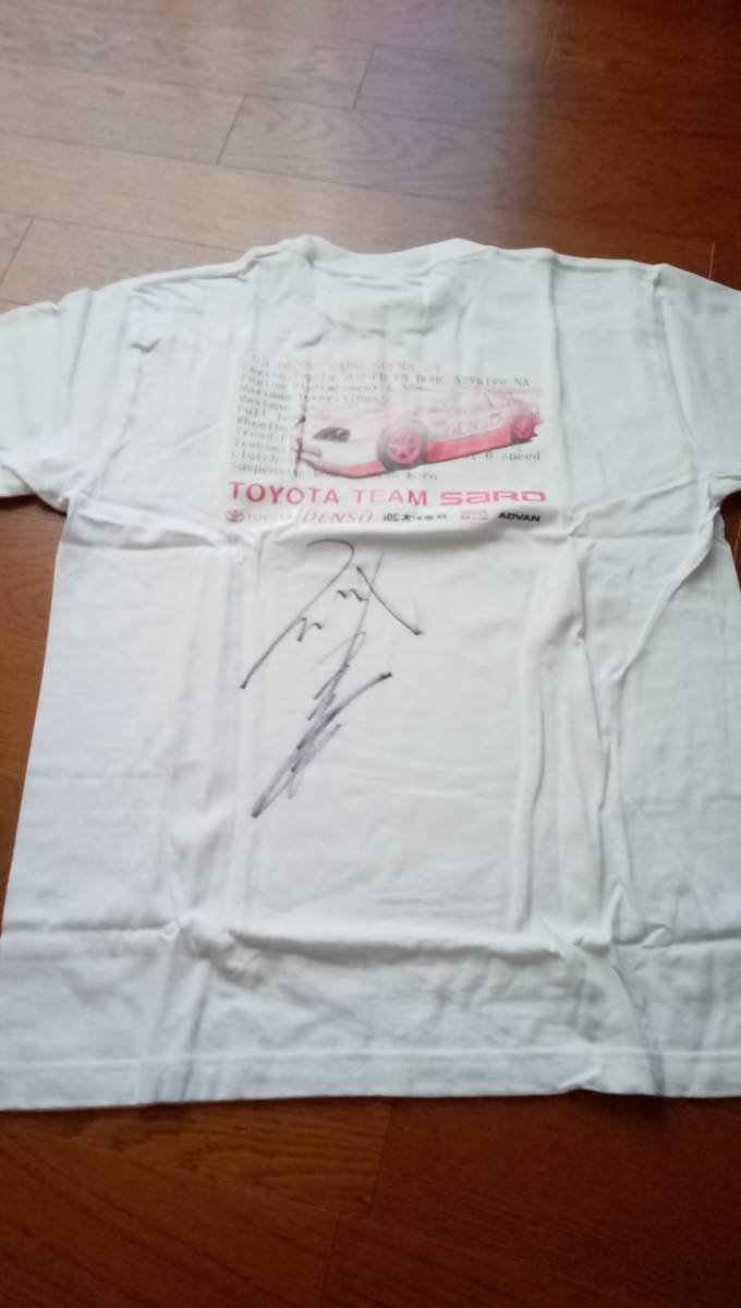 織戸学さんのサイン入り SARD Tシャツ Mサイズ 03年Tシャツ _画像3