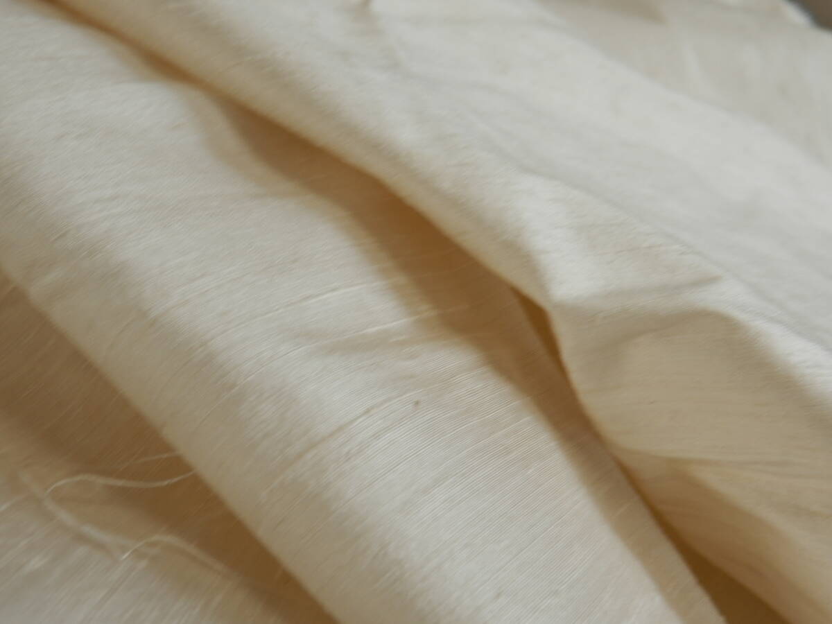 ＜銀の斧＞最高上質の手織りタイシルク・淡いアイボリー・長さ約364cm