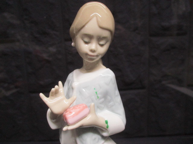 Y412/美品 LLADRO NAO リヤドロ ナオ 女の子 フィギュリン 陶器人形 SPAIN インテリア 置物_画像5