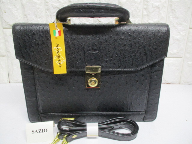 Y510/未使用 サジオ SAZIO オーストリッチ 革製 鍵・ショルダー付き レザー ビジネスバッグ 書類バッグの画像1