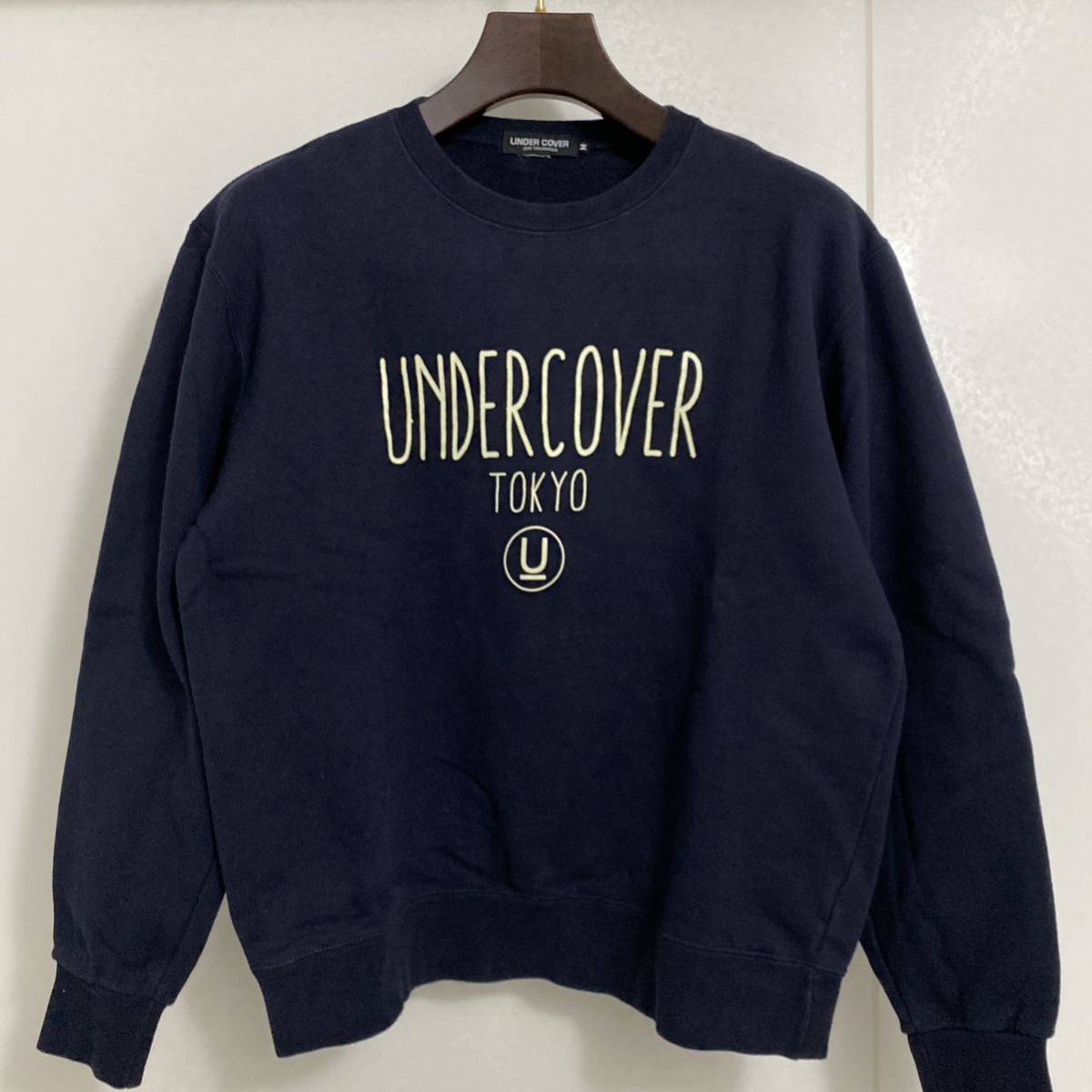 【関税込み】UNDERCOVER ブラック フローラル スウェットシャツ Undercover スウェットシャツ Mサイズ ネイビー トレーナー