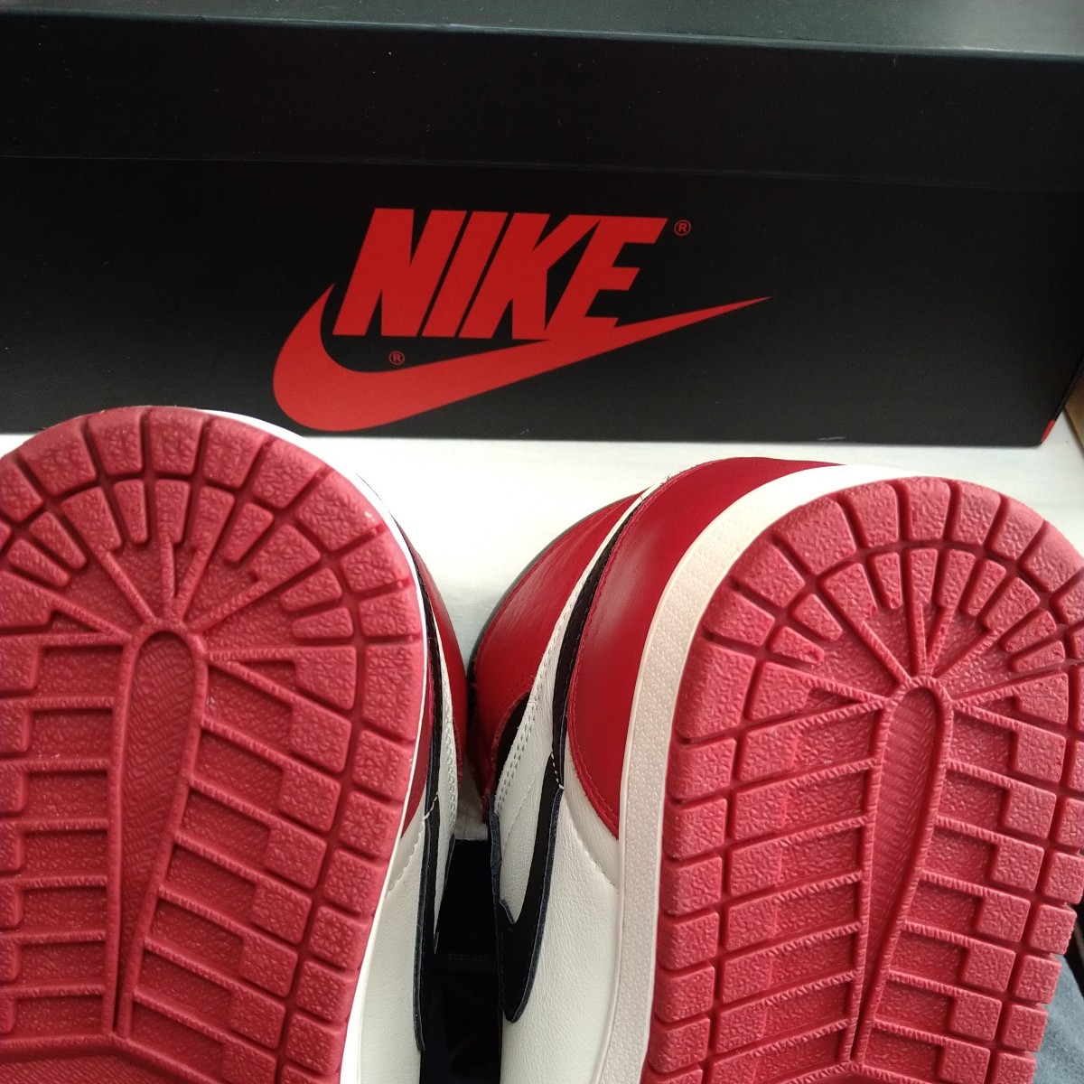 Nike Air Jordan 1 Retro High OG Bred Toe　ナイキ　エアジョーダン1　レトロハイ　OG　US10　28.0cm　送料無料　黒タグ付き
