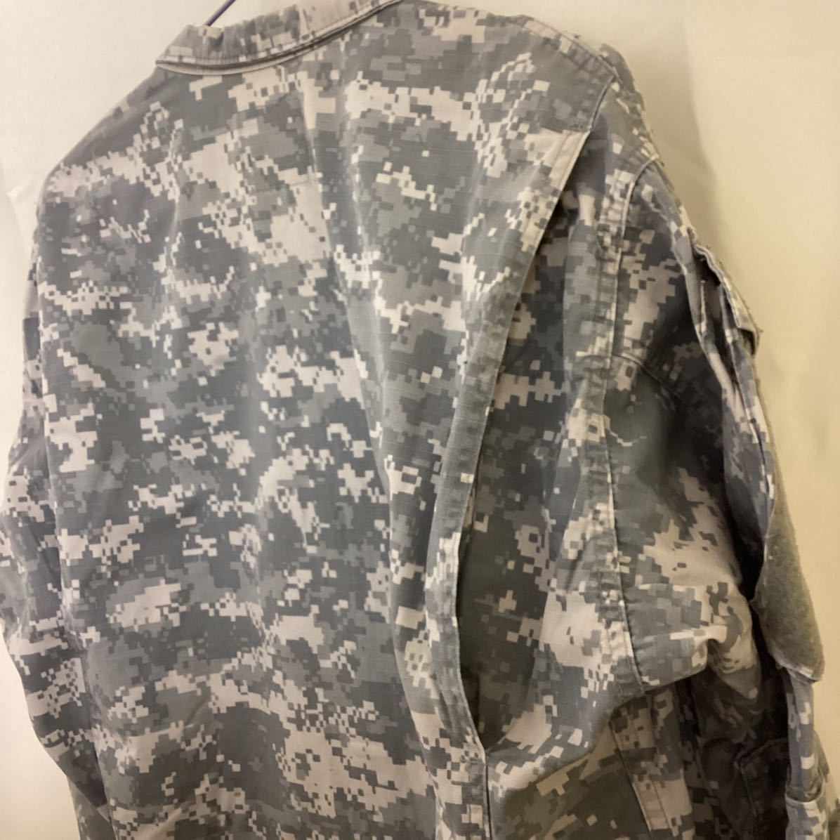 ◆U.S.ARMY 米陸軍【実物】ミリタリー 戦闘服　ACUデジタルカモフィールドジャケット　USED_画像5