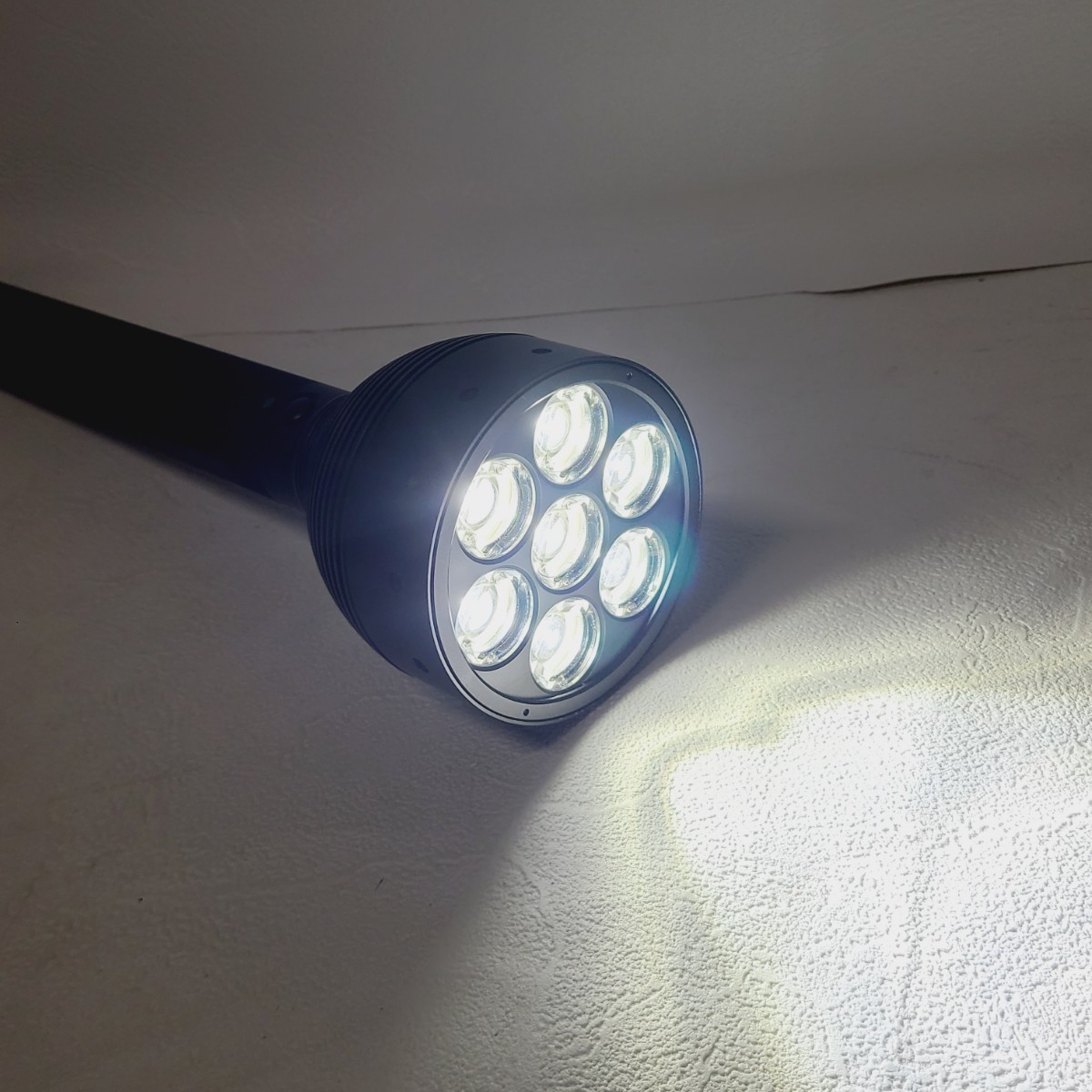 ◆◇LED LENSER　レッドレンザー　充電式　LEDライトX21R◇◆_画像4