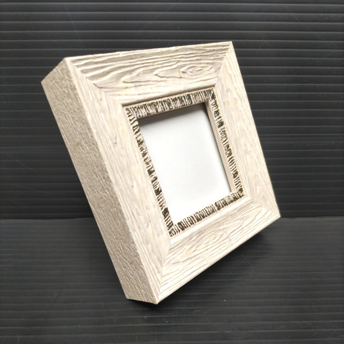 額縁　正方形　６センチ　樹脂製アイボリー面銀 　水彩画・デッサン画に アートフレーム_画像3