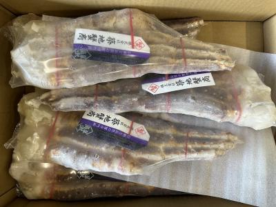1kg小売り^_^／即決なら5L×２パック(２kg) 【ロシア産】生タラバガニ シュリンク5Lサイズ・1kg パックより生のタラバ蟹を販売します！の画像2