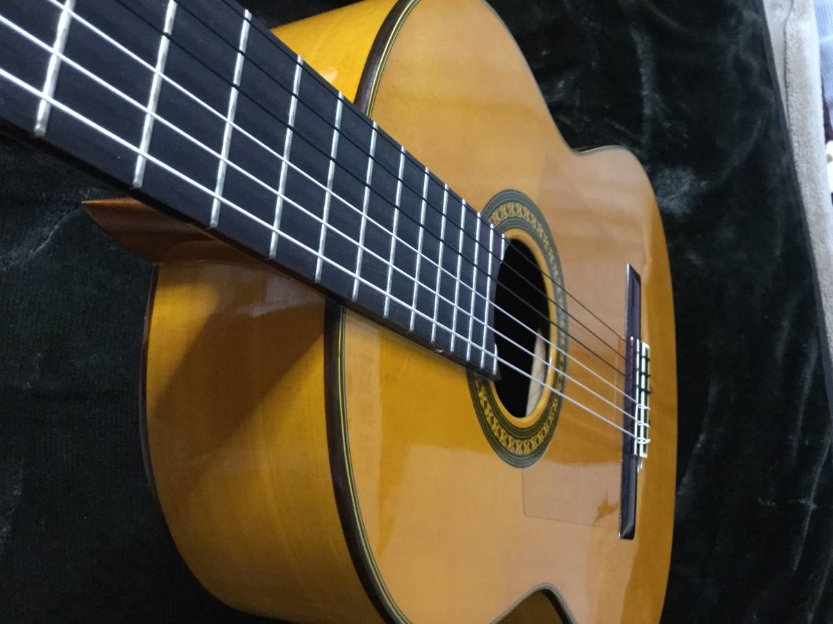 1円～美品！田村廣　クラシックギター　フラメンコギター　アコースティックギター　ビンテージギター_16フレットの白いのはシールです。取れます
