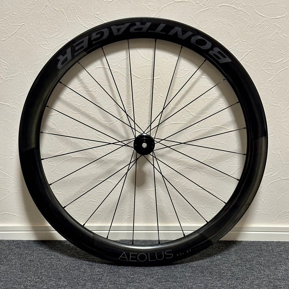 新品未使用】BONTRAGER AEOLUS RSL 51 TLR Disc|Yahoo!フリマ 新品未使用】BONTRAGER AEOLUS RSL 51 TLR Disc|Yahoo!フリマ