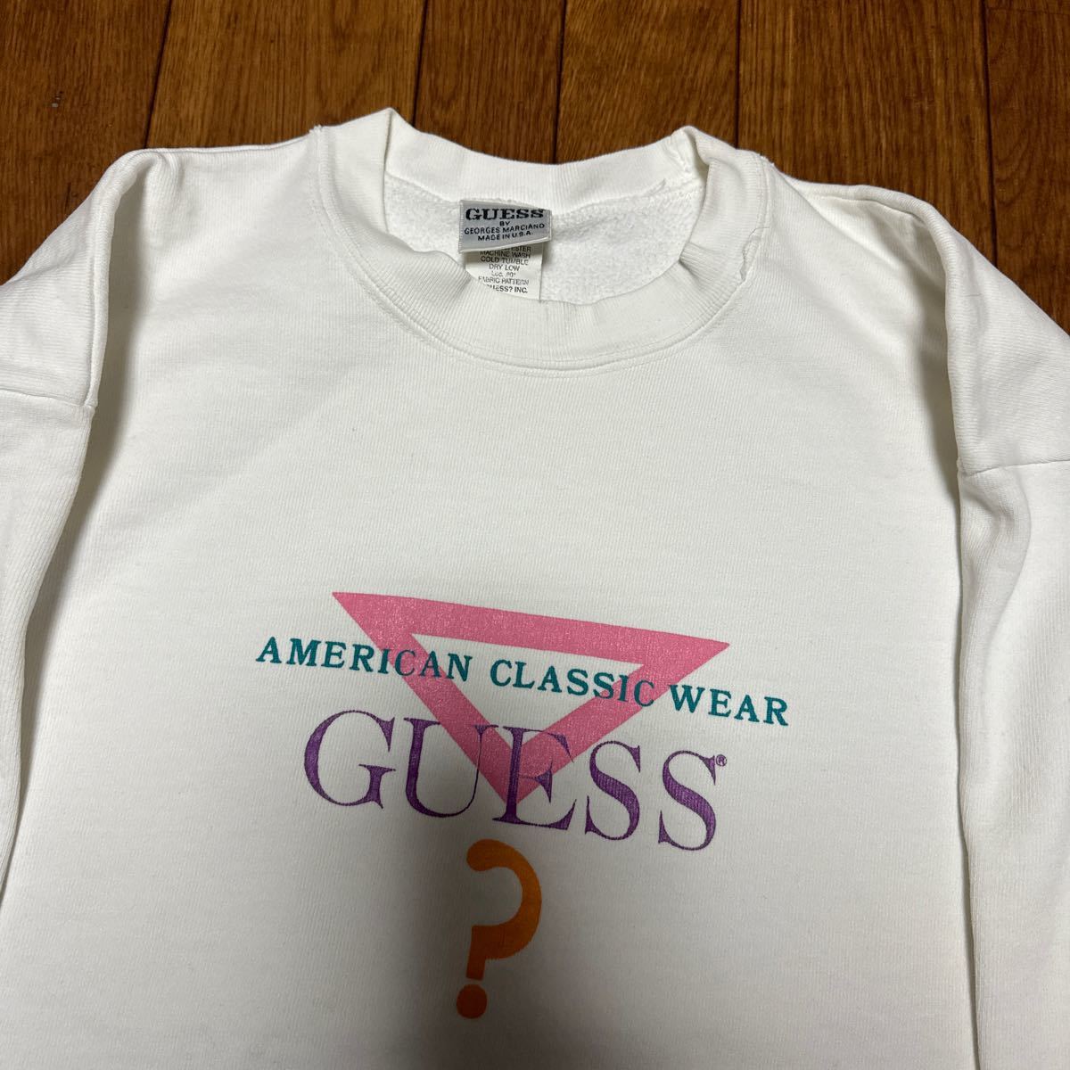 90s アメリカ製　GUESS スウェット_画像2