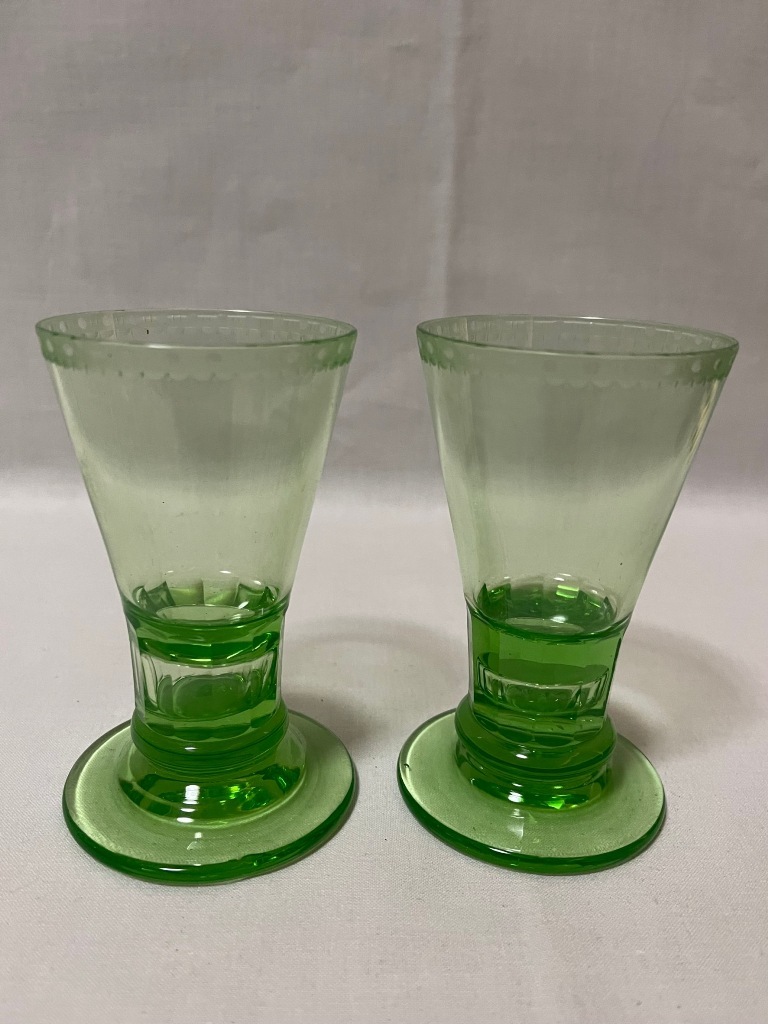 ウランガラス 昭和レトロ ウランガラスショットグラス コレクター必見 希少品 一対_画像2