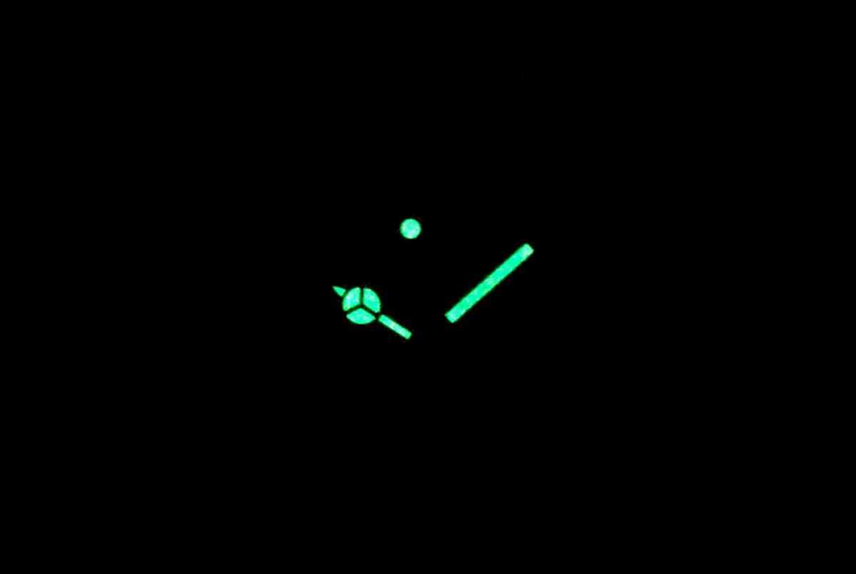腕時計 修理交換用 針 ハンドセット シルバー×ホワイト 緑色発光 ベンツ針 【対応】ETA 2824/2834/2836 社外品の画像4