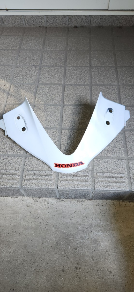 HONDA　CBR125R(JC50)　アッパーセンターカウル ホンダ_画像1