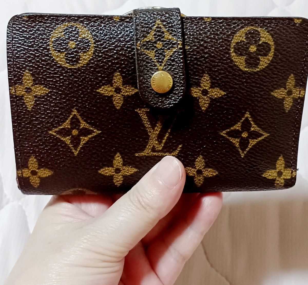 値下げ Louis Vuittonルイヴィトン ヴィエノワ ダミエ 折財布ガマ口 値下げ Louis Vuittonルイヴィトン ヴィエノワ ダミエ 折財布ガマ口