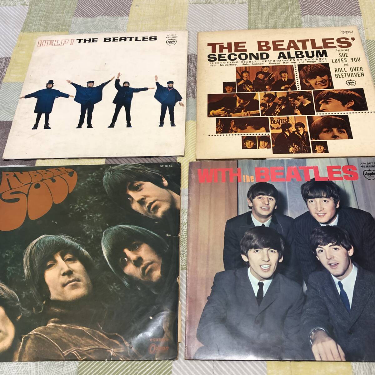 The Beatles(ビートルズ) LPレコード　４枚　当時物_画像1