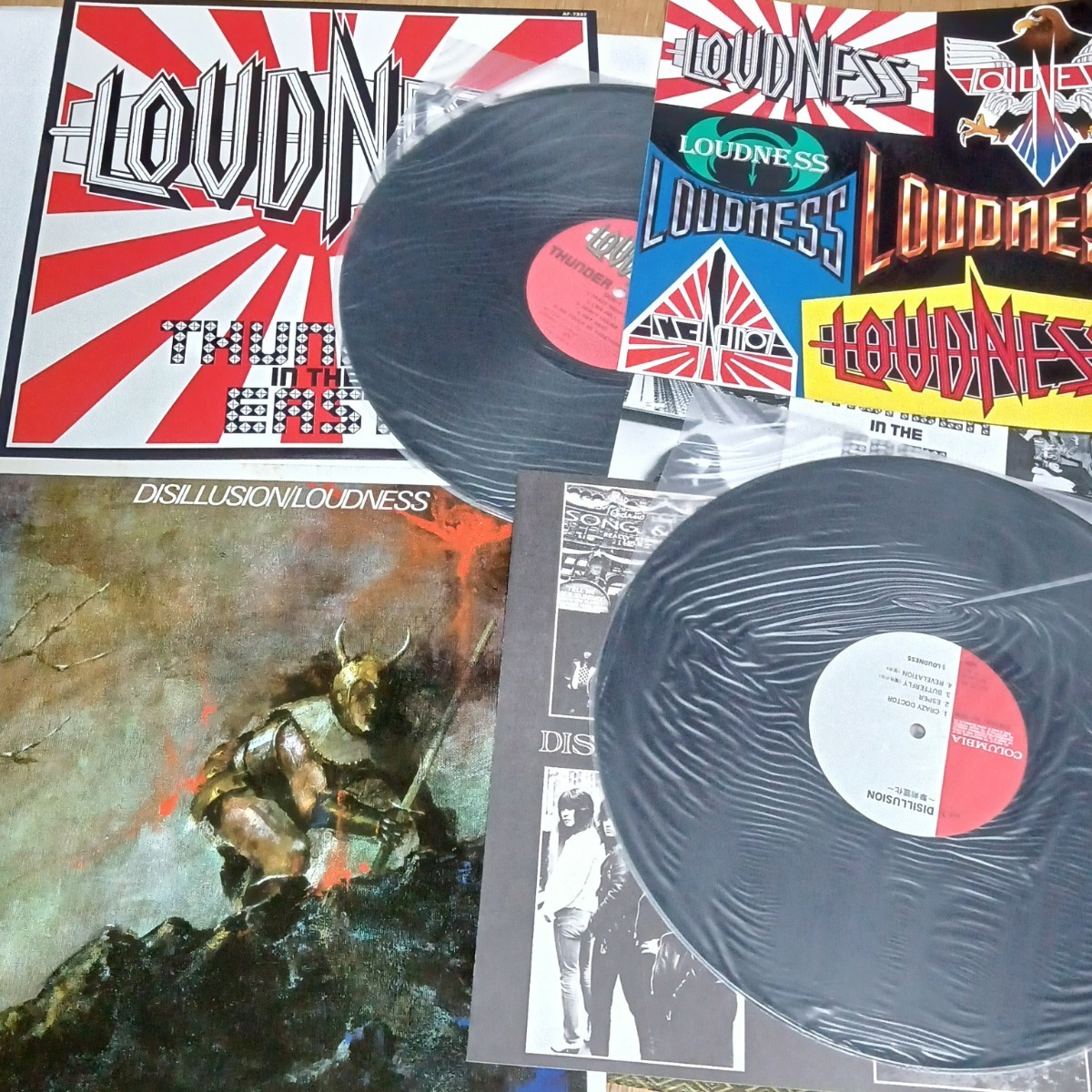 LPレコード２枚　 LOUDNESS 　ラウドネス　（撃剣霊化　 THUNDER IN THE EAST）当時物　　ステッカー付_画像1