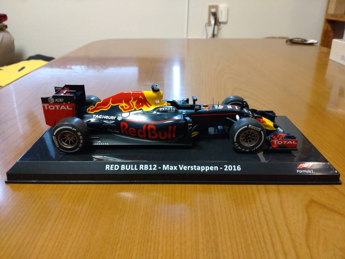 デアゴスティーニ ビッグスケール F1 コレクション　4号 レッドブル　ホンダ RB12 マックス　フェルスタッペン 1/24_画像2