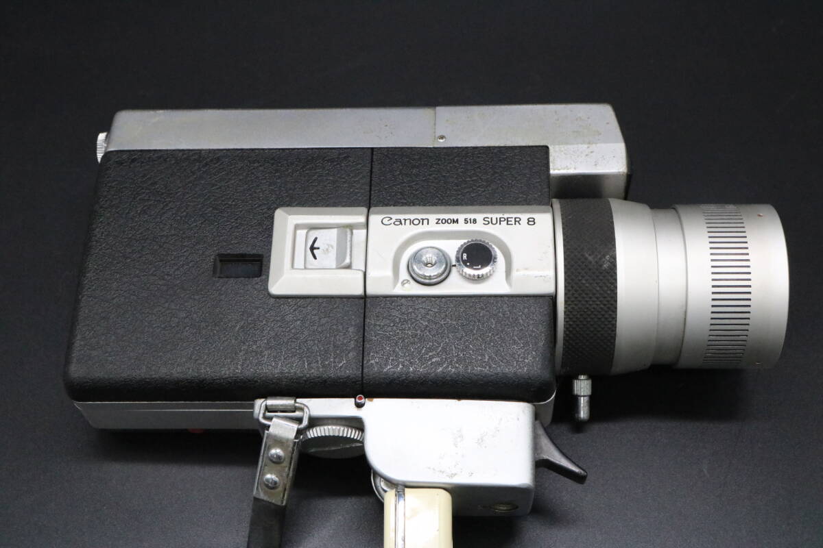 usA-558 Canon キャノン ZOOM 518 SUPER8 8mm C-8 9.5-47.5mm 1:1.8 フィルムカメラ 現状品_画像3