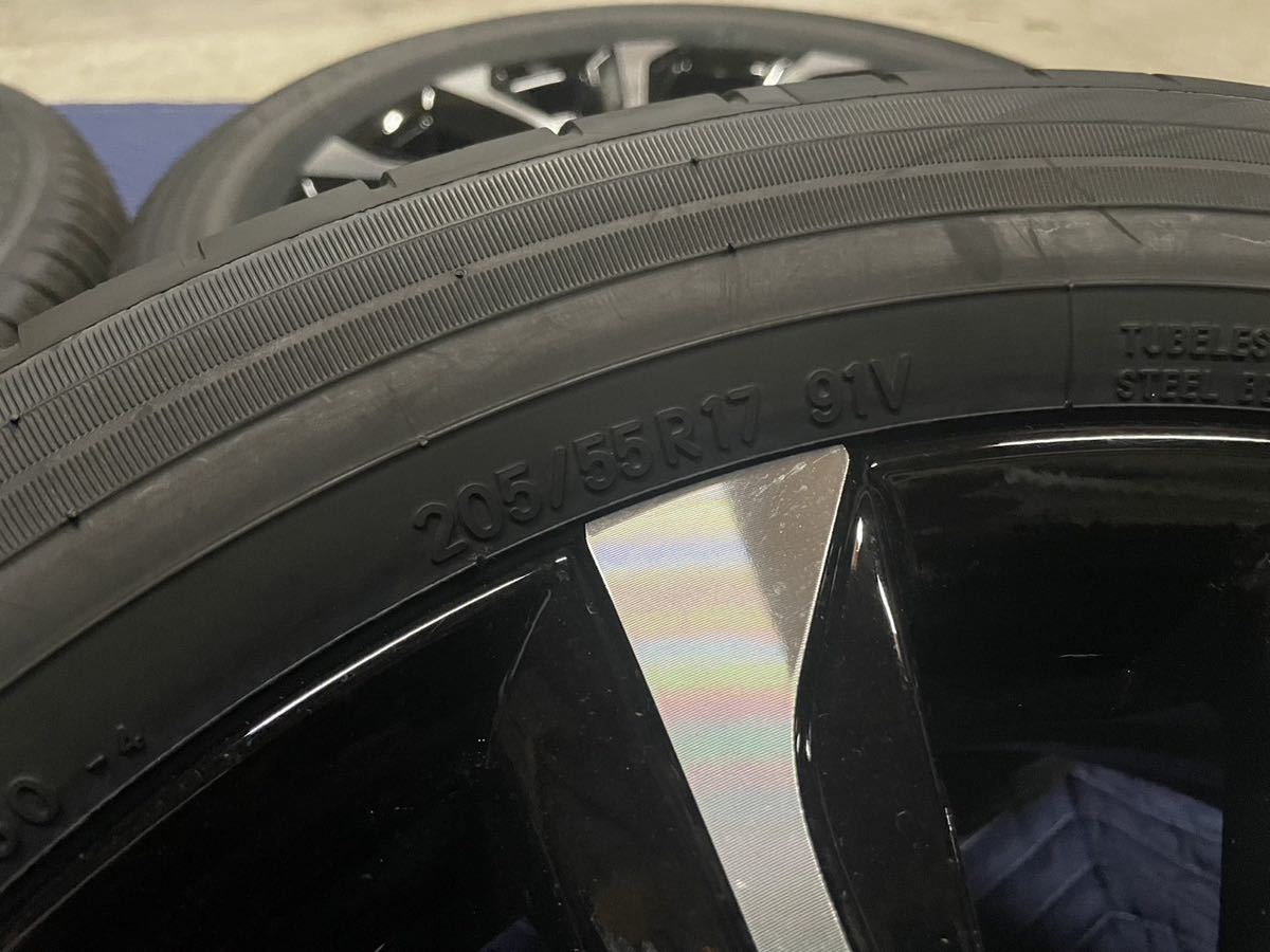 新車外し 90系VOXY/ノア MZRA90 ZWR90 純正17インチ アルミホイールタイヤ付き 4本セット 205/55R17_画像5