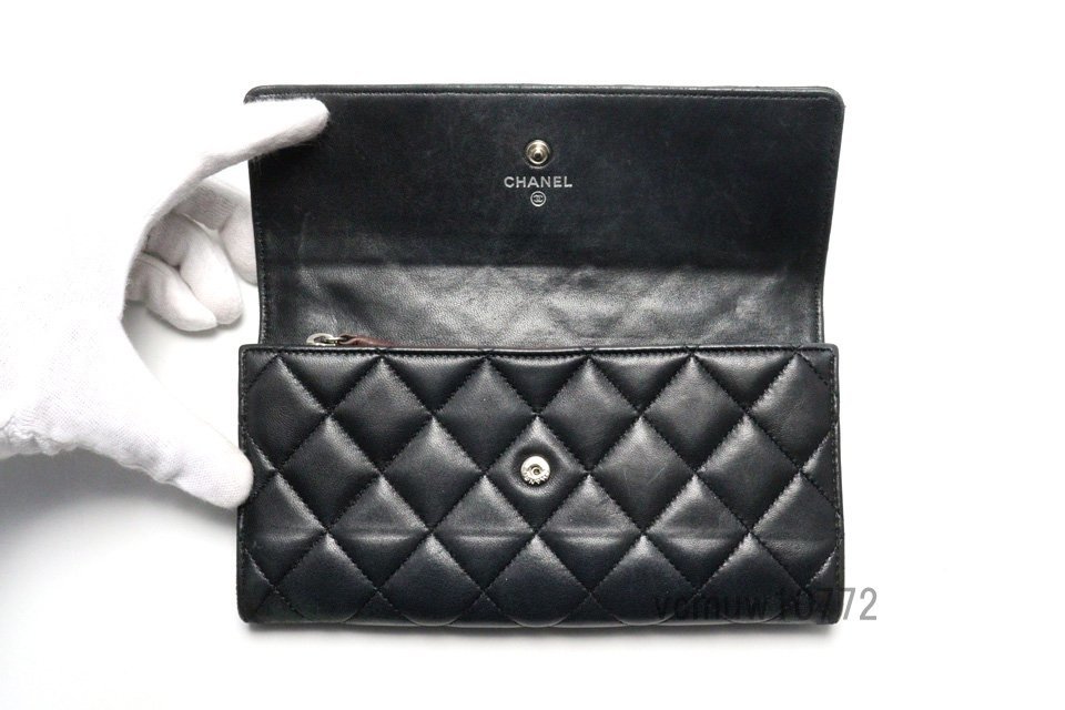 希少美中古■CHANEL 14番台 マトラッセ SV金具 レザー 2つ折り長財布 シャネル■0208ht31899_画像4