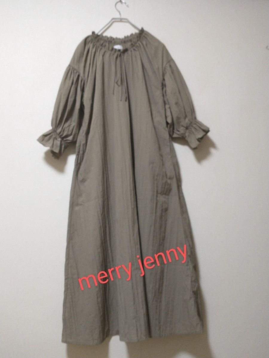 未使用に近い merry jenny 襟元調節可能　春秋ワンピース　Fサイズ