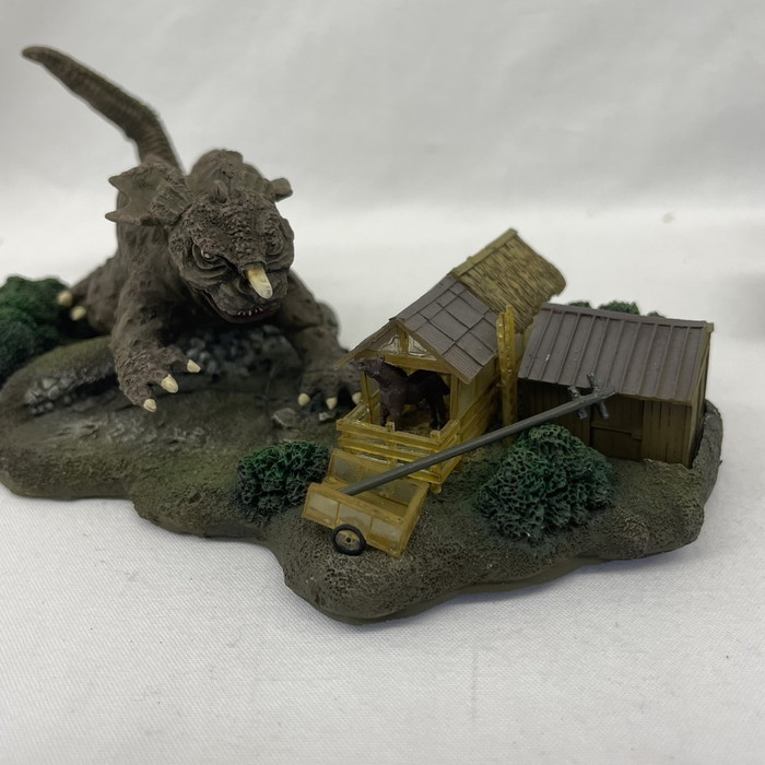 ゴジラ 特撮大百科 地底怪獣バラゴン 1965 Deluxe 不滅の心臓 未