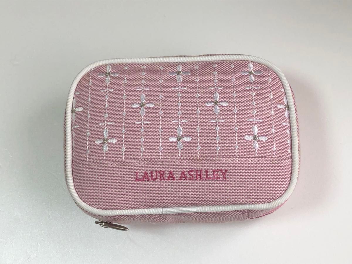 LAURA ASHLEY(ローラアシュレイ)｜ポーチ&ハンドタオル(タオルハンカチ)セット