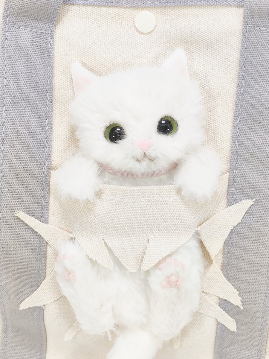 -nyamu-　白猫のおてんばトートバッグ　トートバッグ　かばん　ハンドメイド　猫_画像1