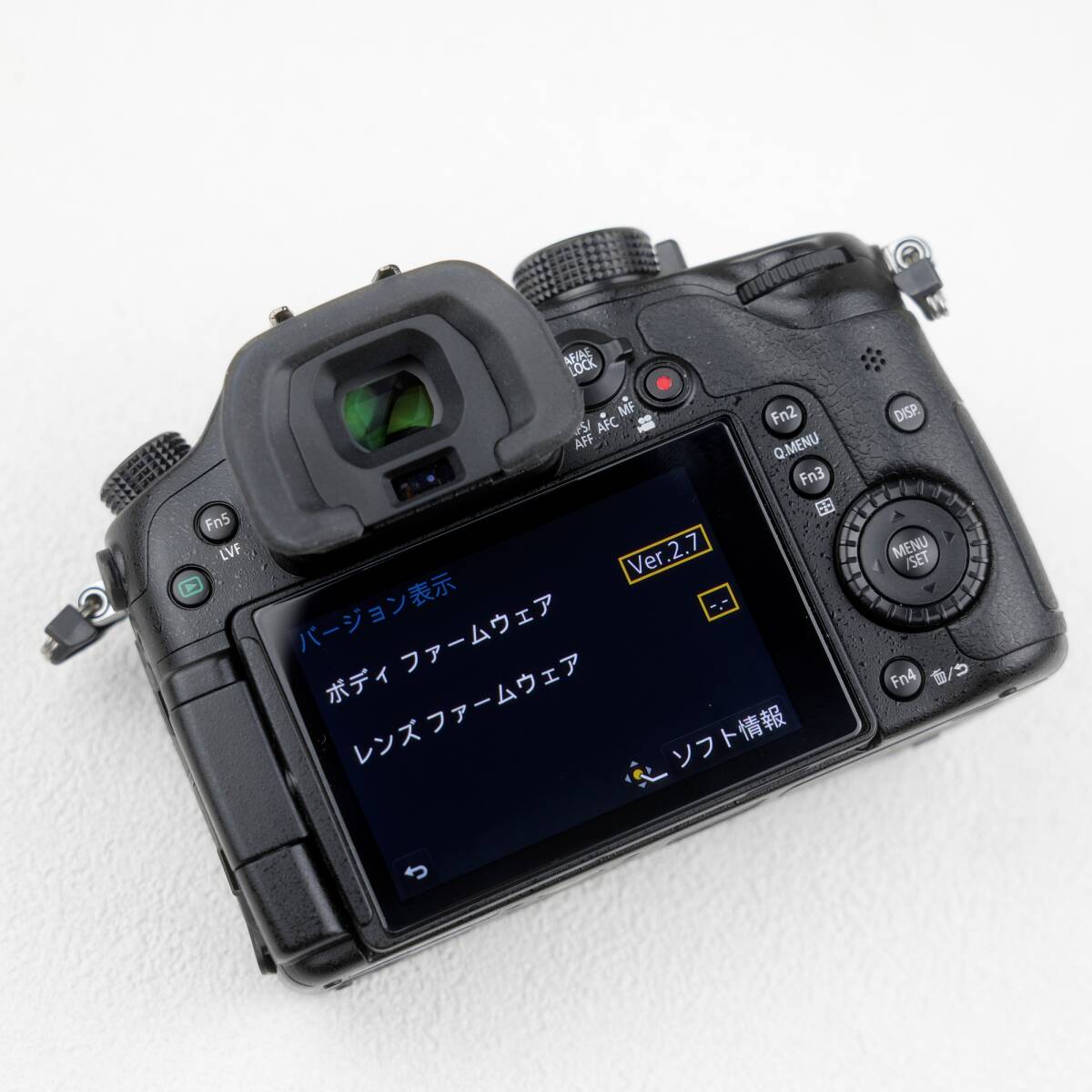 【総ショット数127の新同品】Panasonic パナソニック LUMIX　DMC-GH4 ボディ ★中古保証残★_液晶保護ガラス貼付け済み