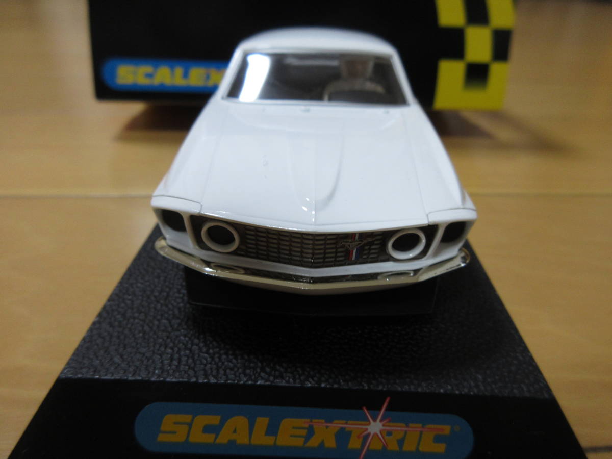 （未走行）SCALEXTRIC 1/32 フォード マスタング 1969 ホワイト FORD Mustang スケーレックストリック _画像5