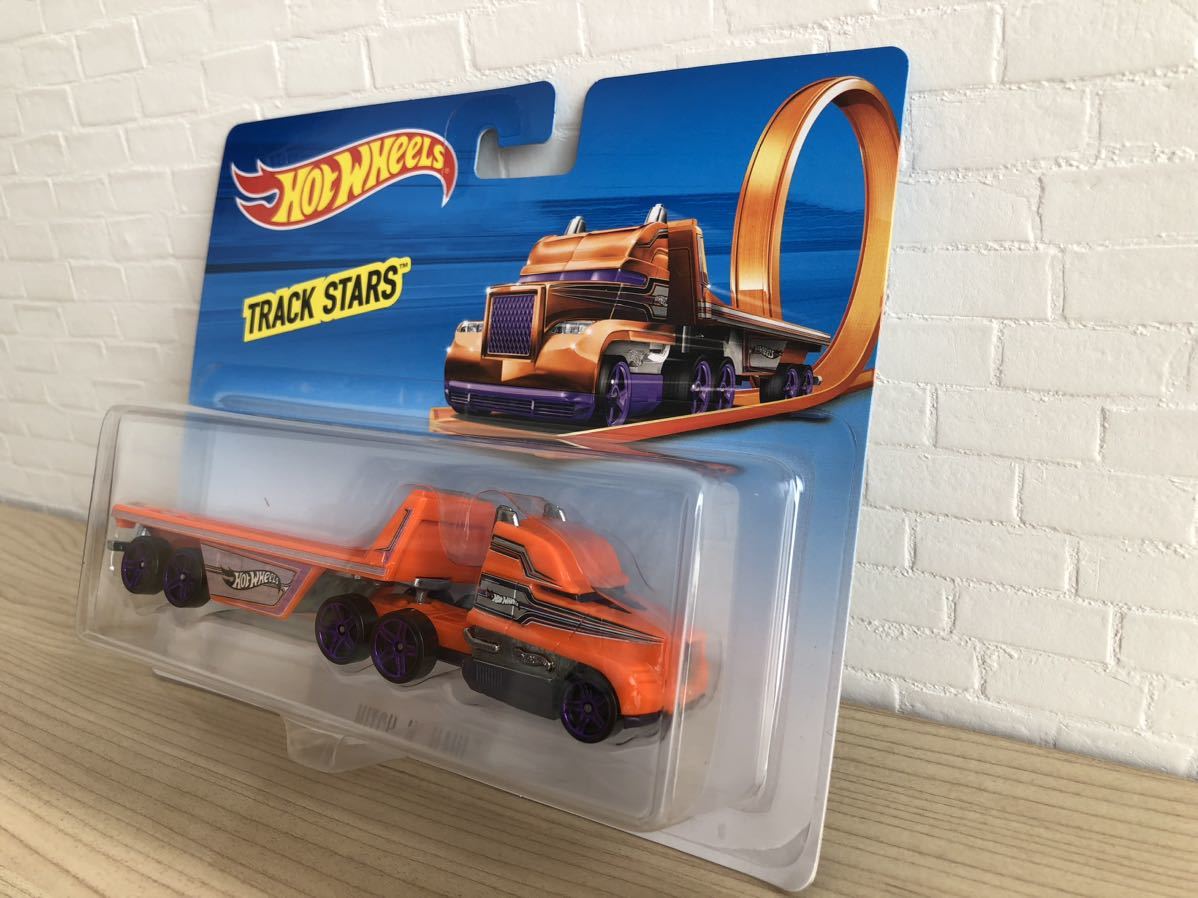 ホットウィール ミニカー HW トラックスターズ トレーラー ヒッチン ハウル 橙 積載車 hotwheels TRACK STARS HITCH N' HAULの画像1