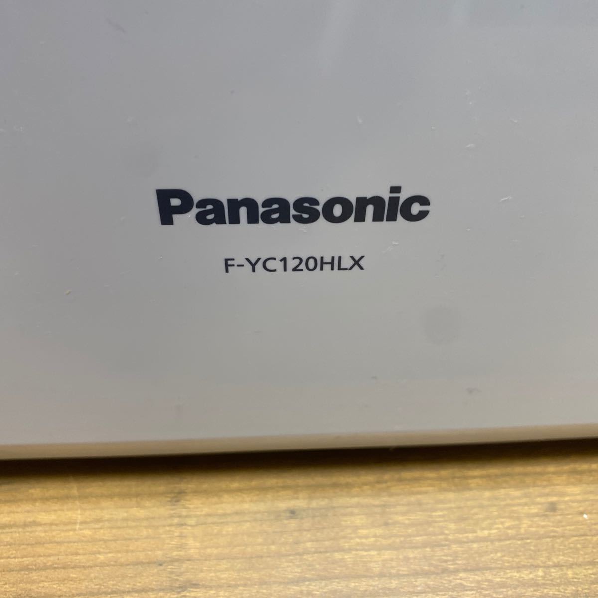 2401F11 Panasonic F-YC120HLX 衣類乾燥除湿器 パナソニック ナノイー nanoe エコナビ ECONAVI 通電稼働確認済み_画像2