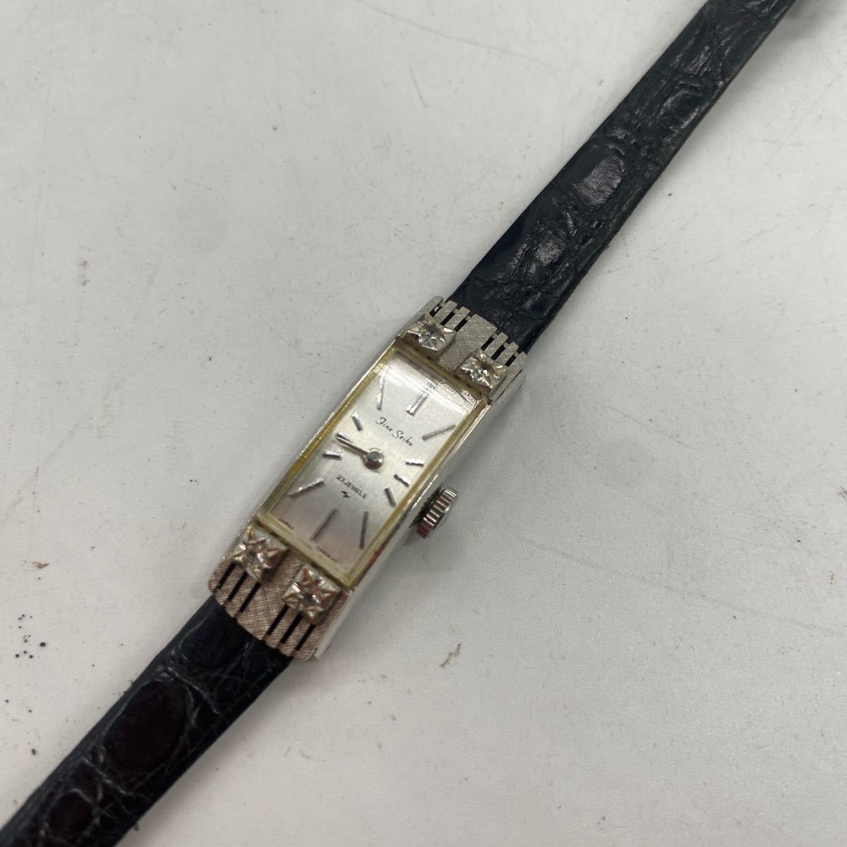 2402I27 Fine Seiko SEIKO 1520-3270 セイコー　レディース手巻き腕時計　k14wg 刻印あり　総重量11.7g_画像1