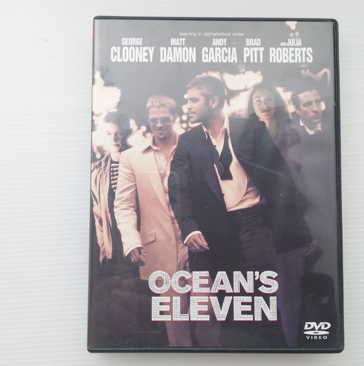 【DVD】OCEAN'S ELEVEN/オーシャンズ11・イレブン　ジョージ・クルーニー/ブラッド・ピット/ジュリア・ロバーツ/マット・デイモン【2001】