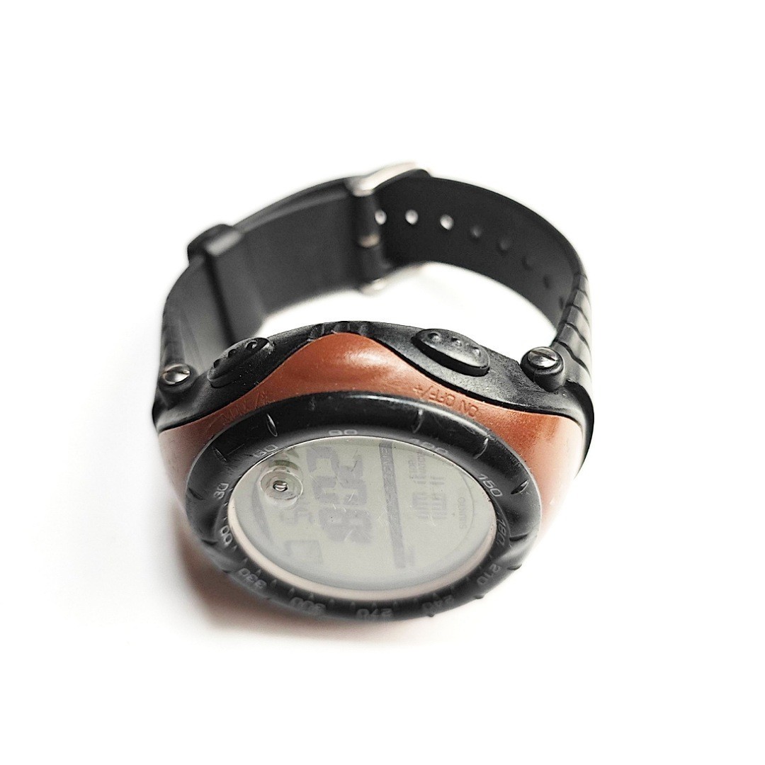 稼働品 SUUNTO VECTOR メンズ腕時計 デジタル スント 土色 茶色 動作品 a741_画像2