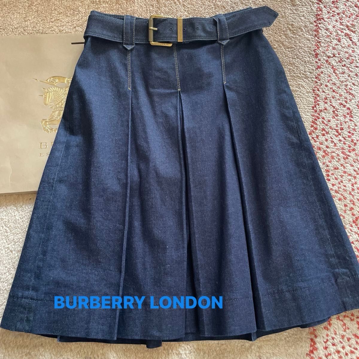 BURBERRY LONDON ／バーバリーロンドン デニムスカート36(S)サイズ　ベルト付き