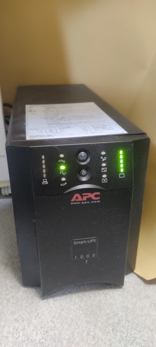 APC　Smart-UPS1000 SUA1000JB■無停電電源装置　純正バッテリー交換済 _画像2