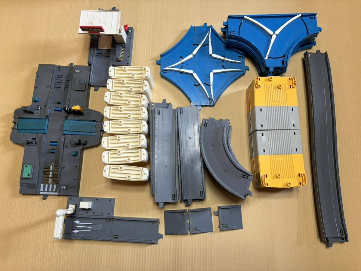 Yahoo!オークション - タカラトミー モータートミカ 道路 踏切 Yahoo!オークション - タカラトミー モータートミカ 道路 踏切
