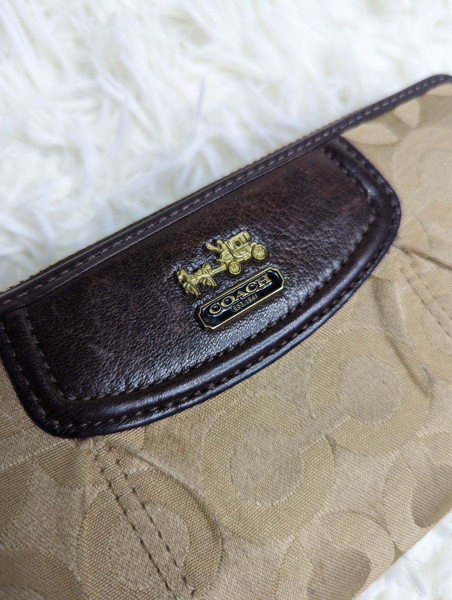 COACH シグネチャー ジッパー付 長財布 ホースロゴ PVC 本革 ラウンドジッパー コーチ 財布 レザー キャンバス