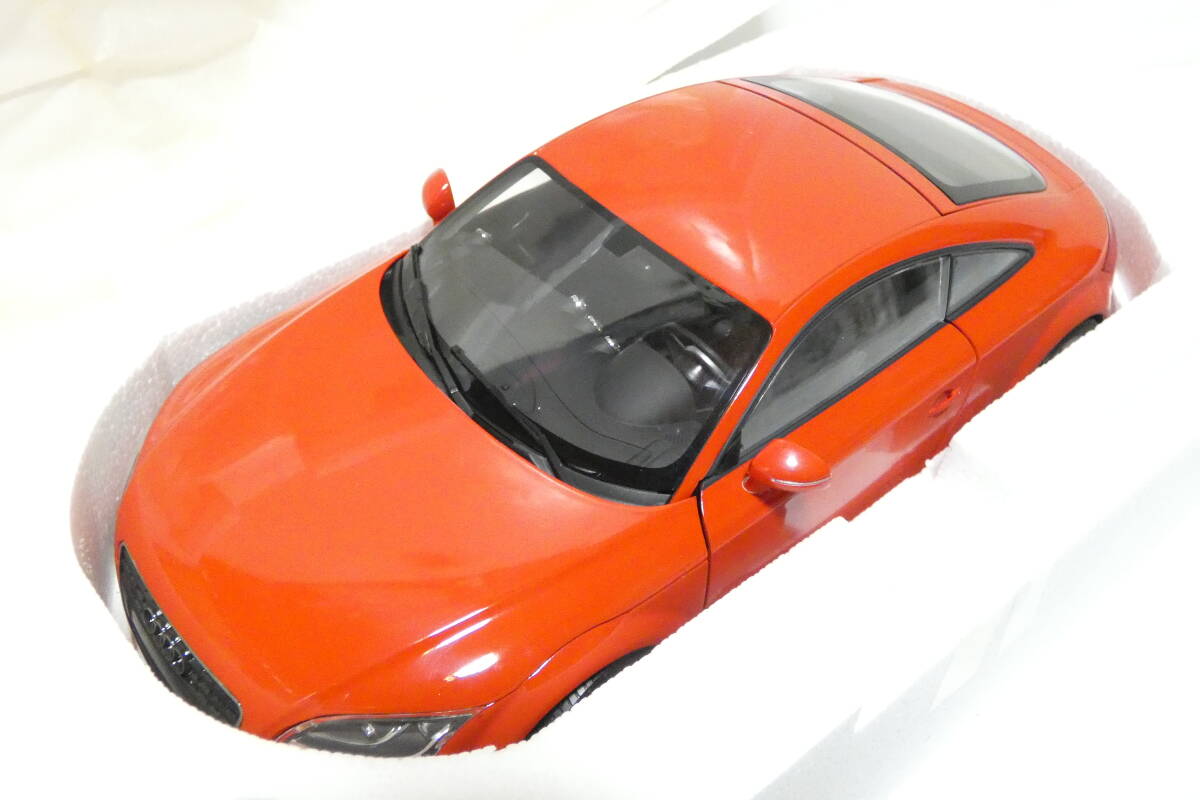 6879K/美品◇ミニチャンプス 1/18 アウディTT ロードスター 2006 レッド/MINICHAMPS Audi TT Roadster 2006 RED_画像3