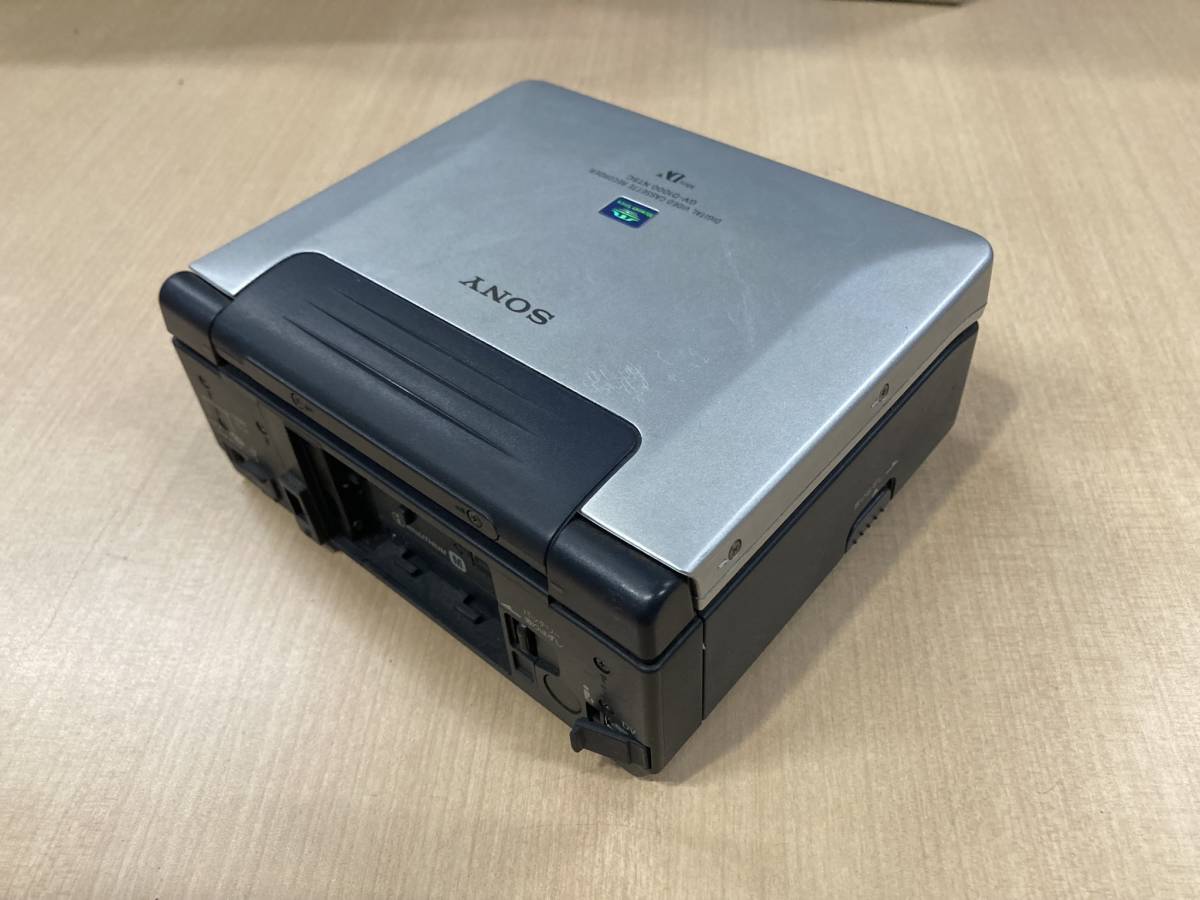 SONY GV-D1000 希少MiniDVビデオデッキ 箱付きフルセット ソニー SONY GV-D1000 希少MiniDVビデオデッキ 箱付きフルセット ソニー