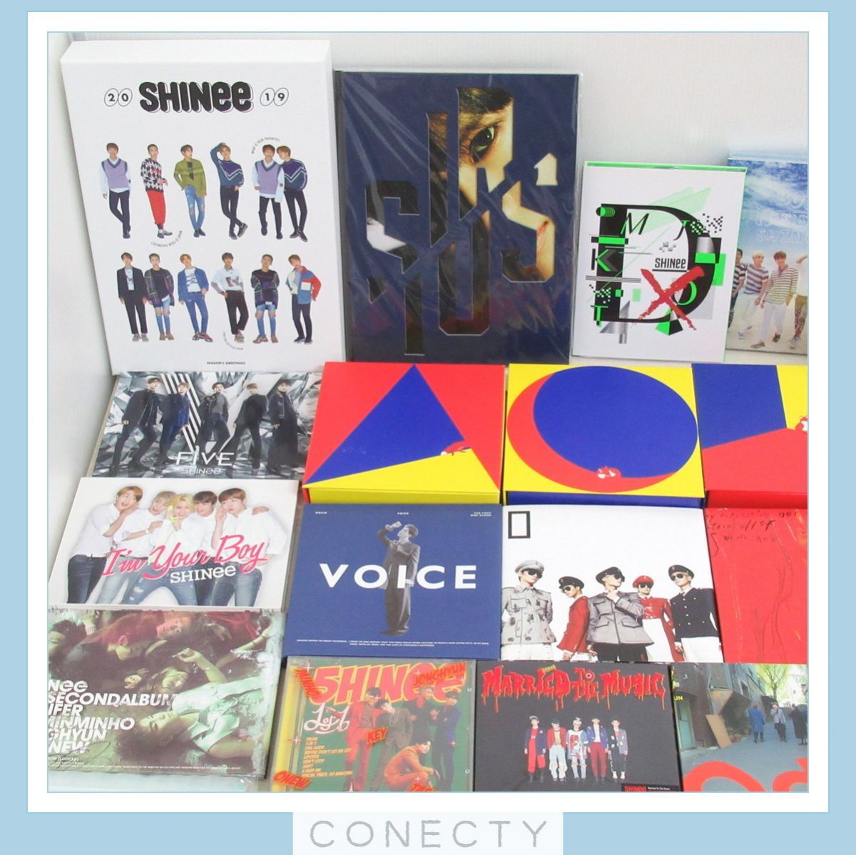 SHINee グッズ/2019 SEASON’GREETINGS DVD付/CD トレカ18枚/ピンバッジ/パンフレット/ジョンヒョン/テミン/【A3【S3_画像2