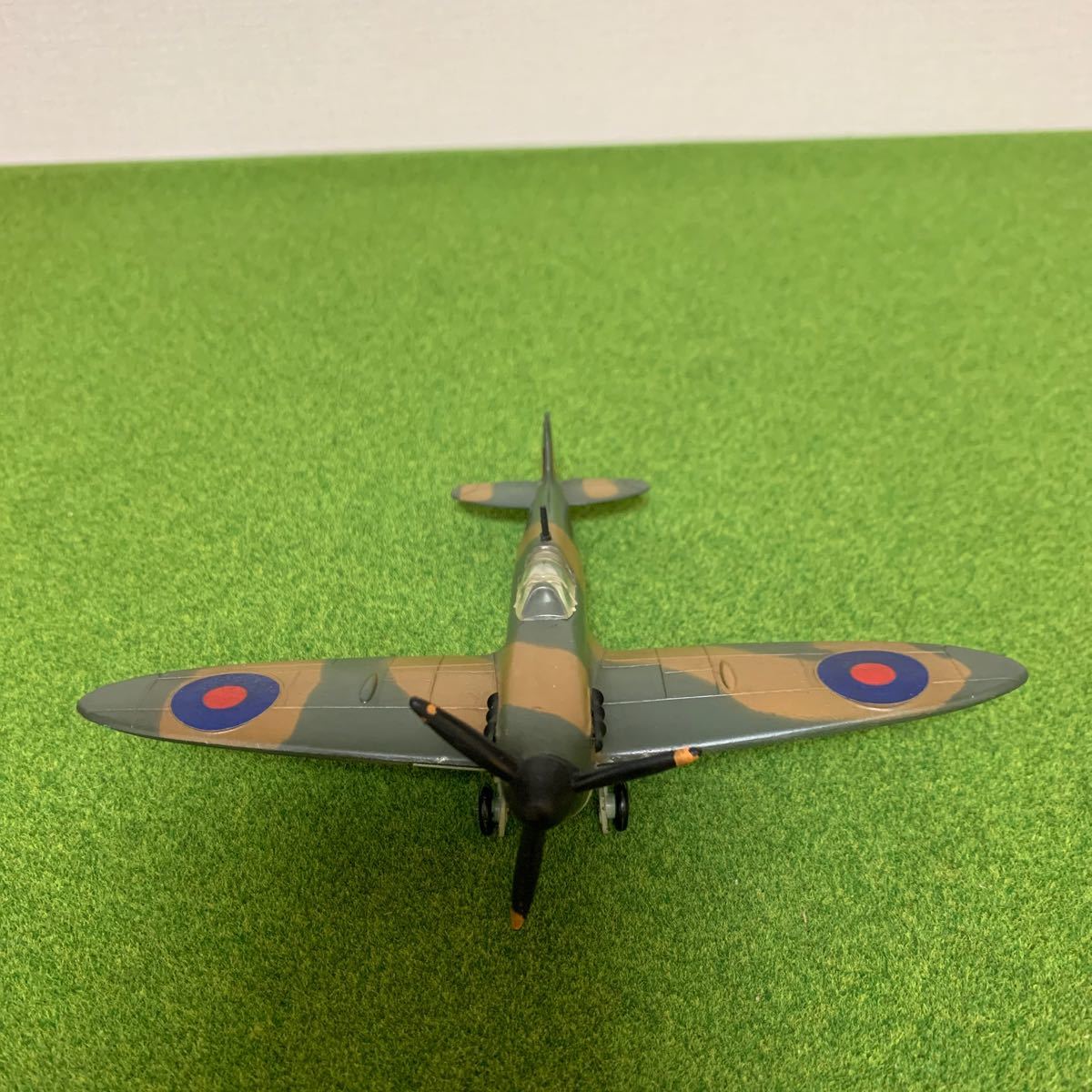 イングランド Dinky TOYS SPITFIRE MK Ⅱ 719 戦闘機の画像1