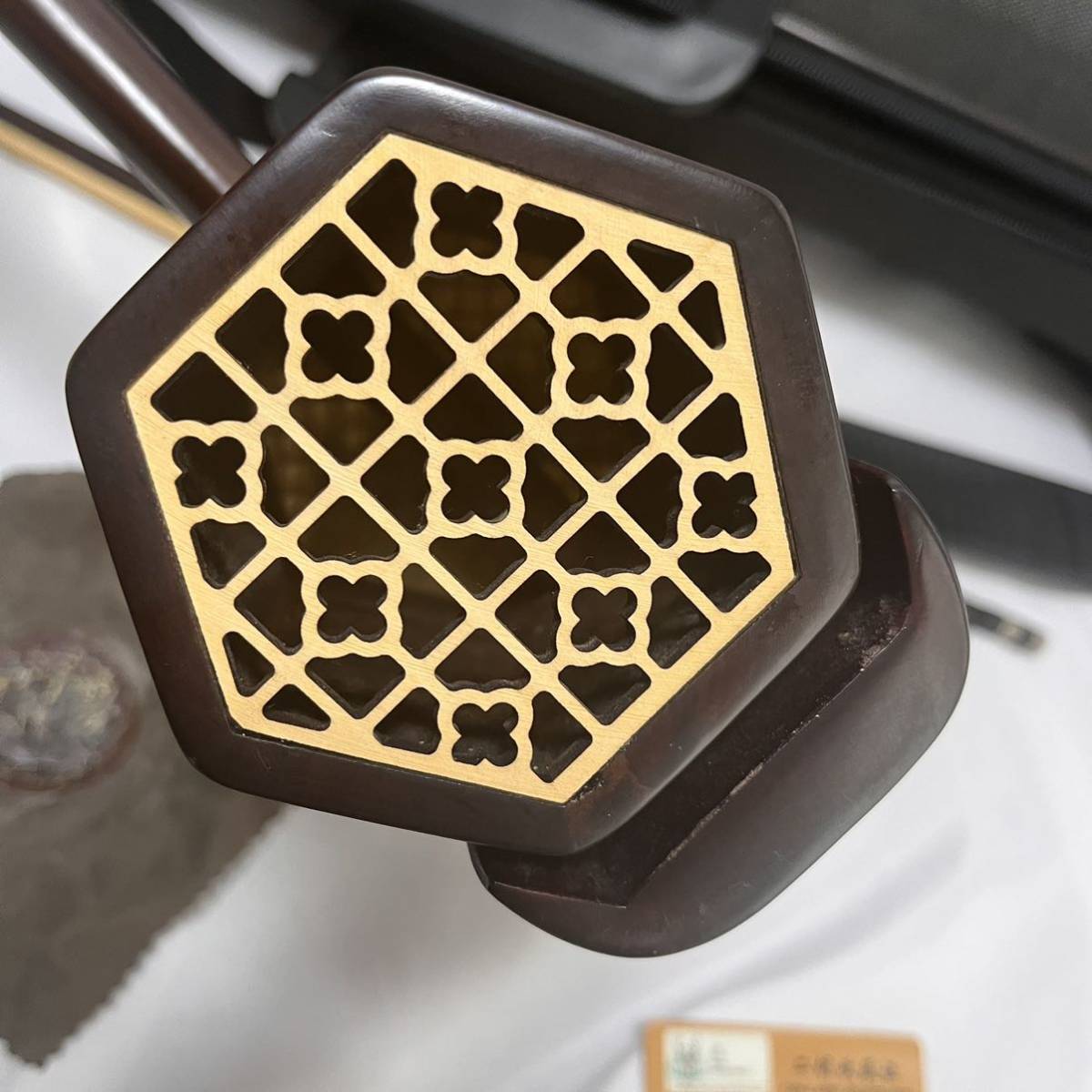 中国 民族楽器 蛇皮 弦楽器 胡 二胡楽器 セミハードケース 送料無料 中国 二胡 にこ 古月工房 蛇皮 中国無錫 弦楽器 中国