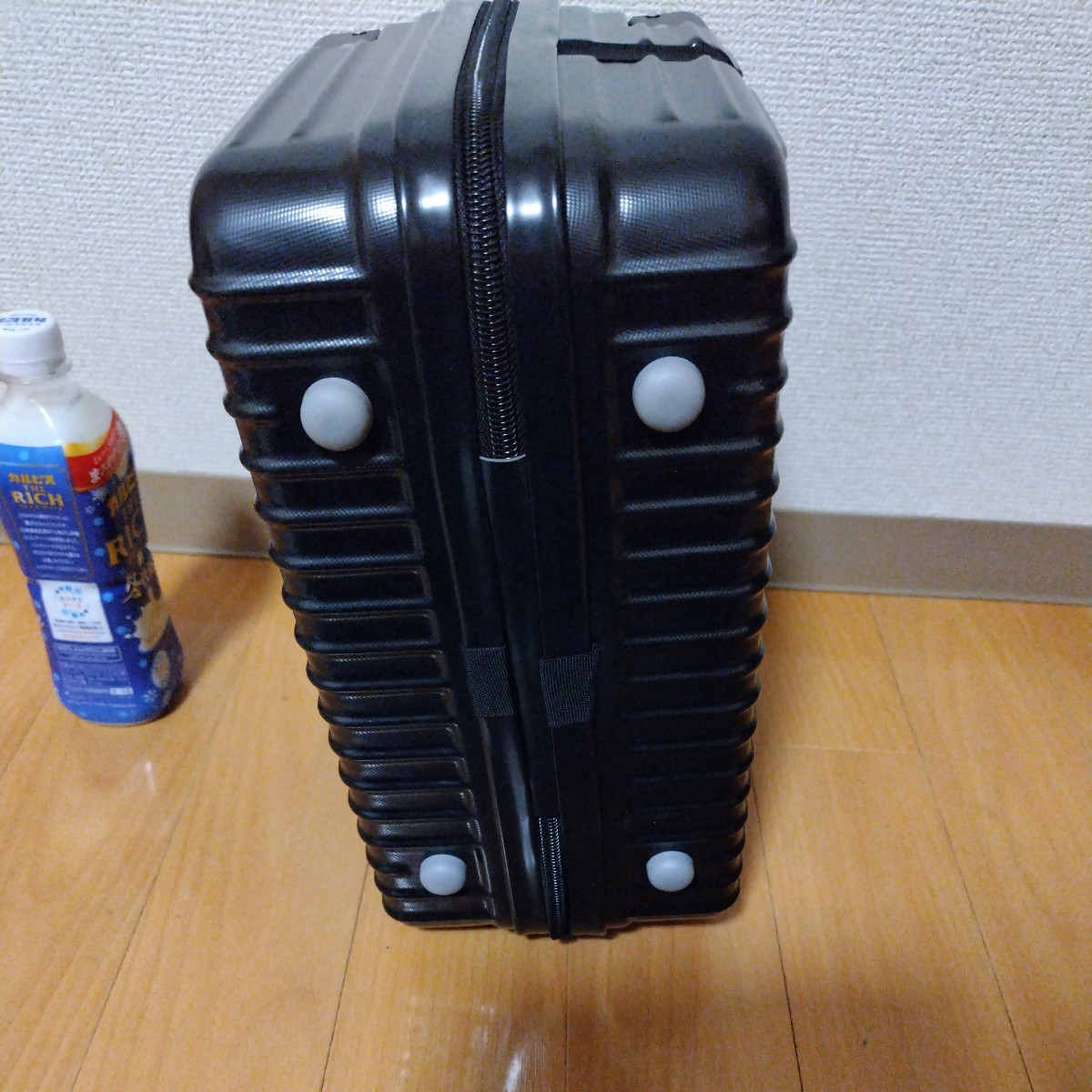 新品 未使用 ミニスーツケース 機内持ち込み スーツケース ハードジッパー 小型 メイクケース トランクケース 14インチ ブラック 軽量_画像4