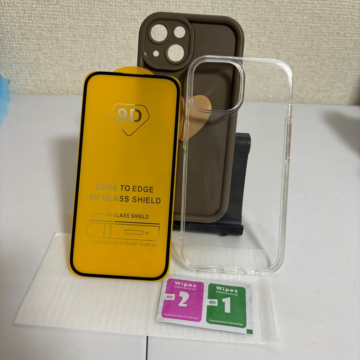 iPhone15ケース　おまけ9Dガラスフィルム＋透明TPUケース