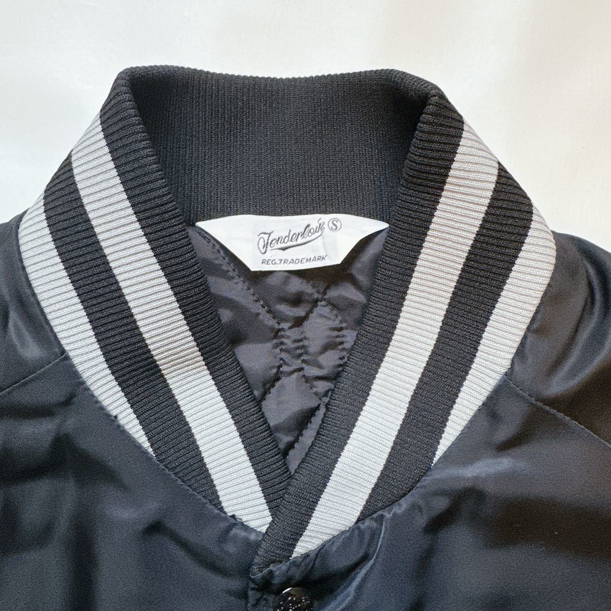 美品 テンダーロイン TENDERLOIN ナイロン ジャケットT-NYLON 美品 テンダーロイン TENDERLOIN ナイロン ジャケットT-NYLON