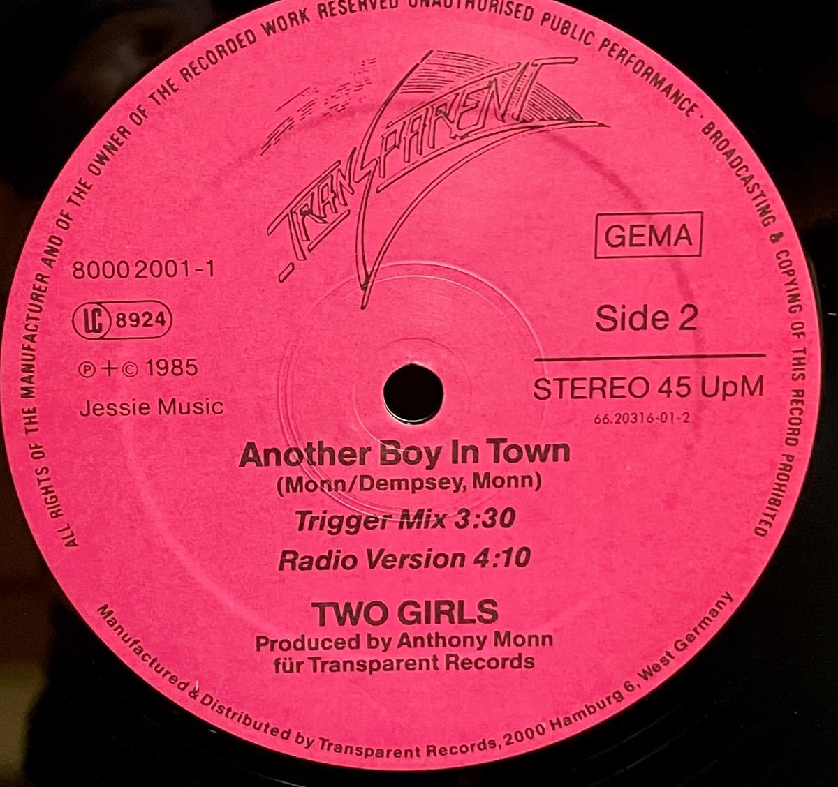 TWO GIRLS / ANOTHER BOY IN TOWN 中古盤12インチの画像4