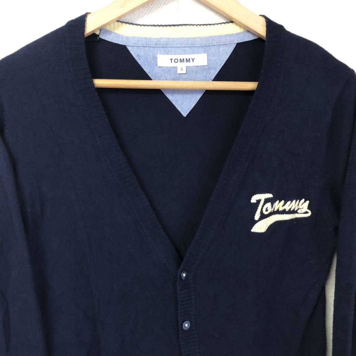 小さいサイズ【TOMMY HILFIGER】トミーヒルフィガー カーディガン ニット セーター 紺 Ｖネック 長袖 薄手 メンズ トップス S/Y3240BB_画像4