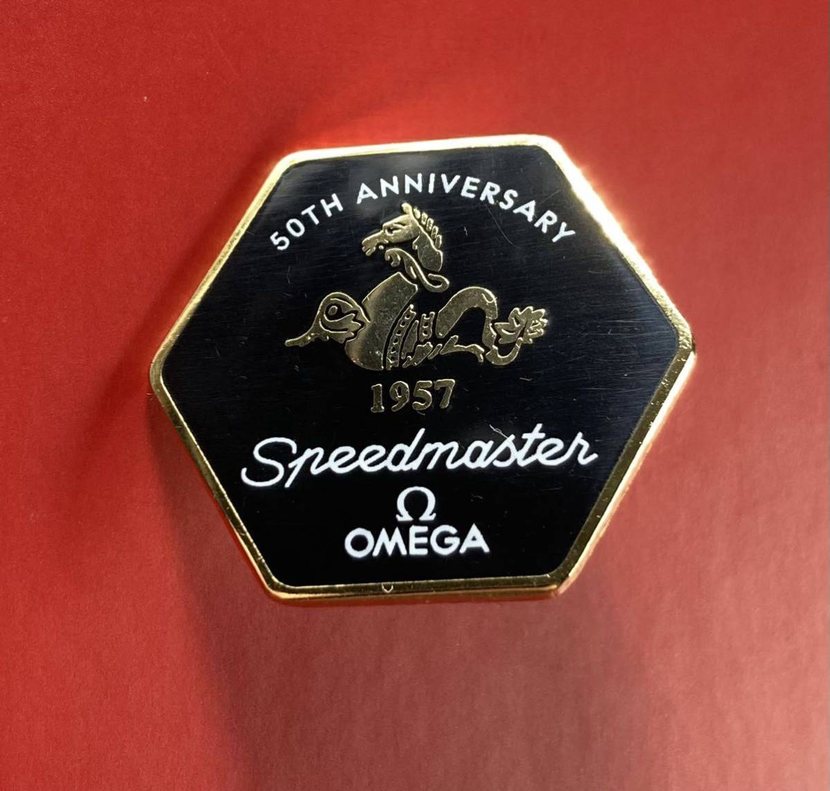 OMEGA ピンバッチ 50TH ANNIVERSARY シーホース スピードマスター speedmaster seamaster seahose Pin badgeの画像2