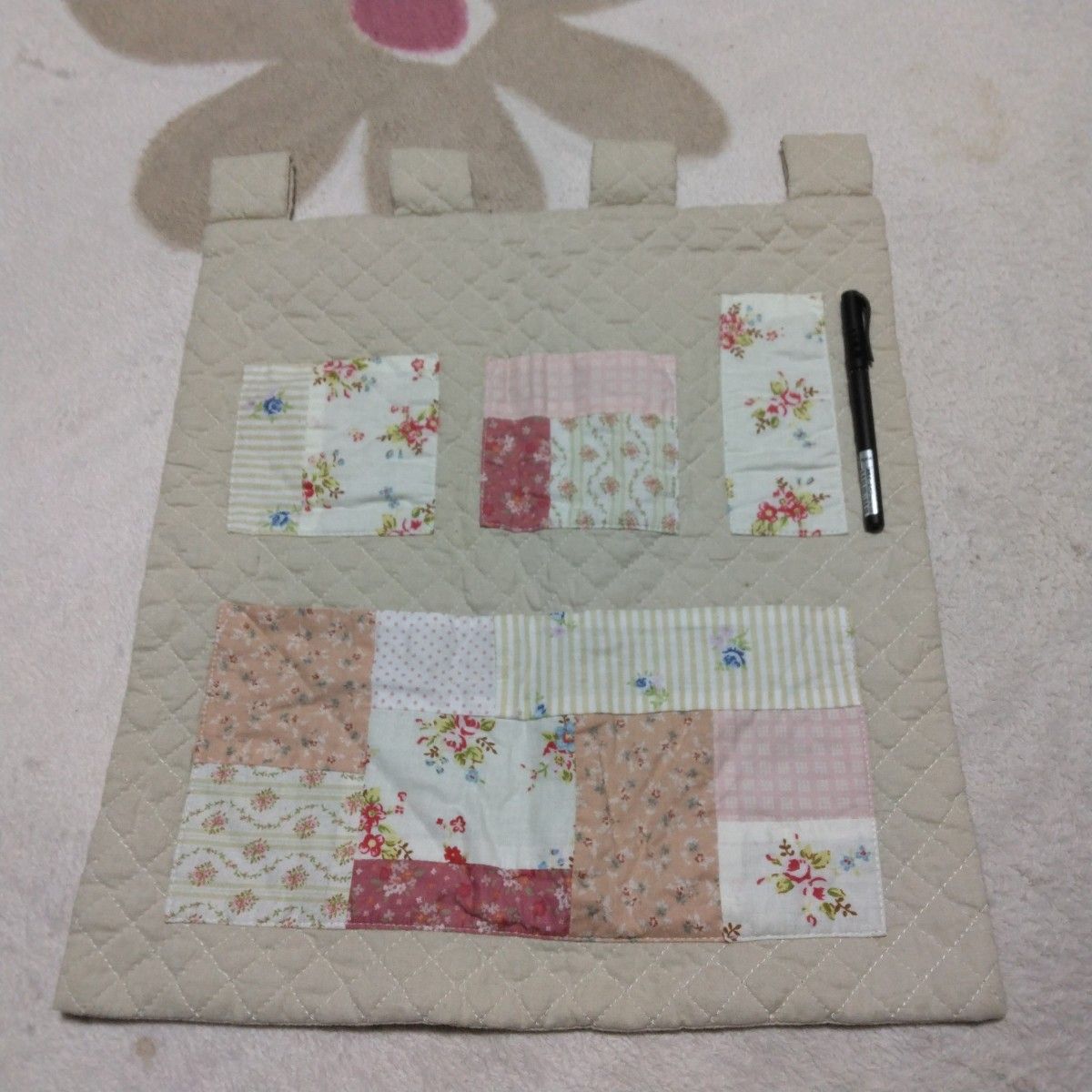 ハンドメイド パッチワーク ウォールポケット 壁かけ収納 タペストリー